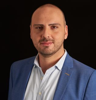 Yann Desloire, Sales Director